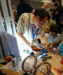 CAMIE ECR demonstrating science at the Great Exhibition Road festival